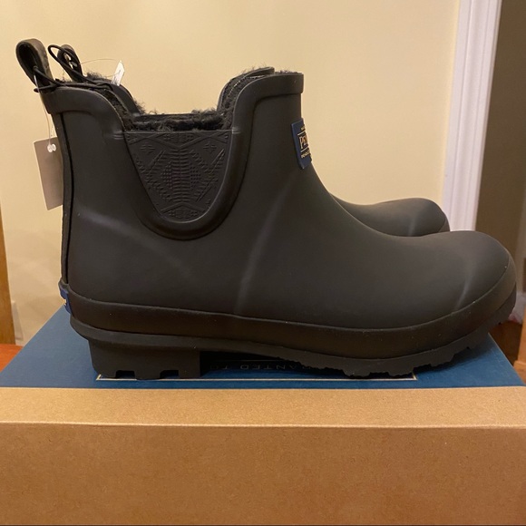 Pendleton Chelsea Ladies' Lined Faux Fur Black Rainboot. Size 8 - Picture 2 of 9